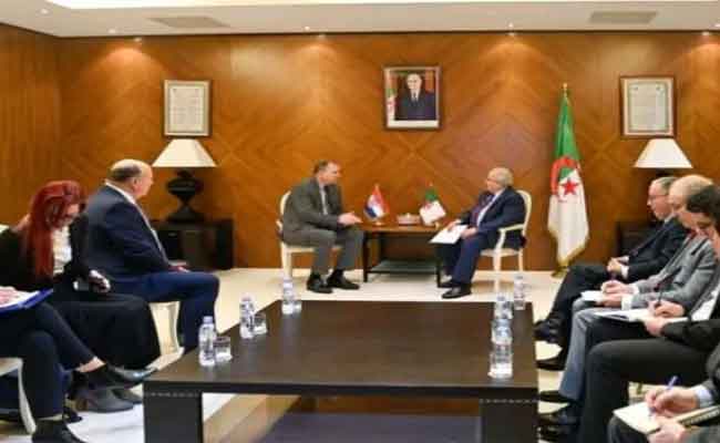 استقبال لعمامرة لكاتب الدولة للشؤون السياسية بوزارة الشؤون الخارجية والأوروبية لكرواتيا