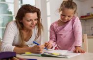 حلول سحرية ستجعل من وقت دراسة طفلك أمراً محبّباً وسهلاً!