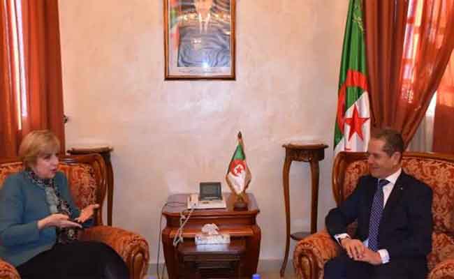 وزير الفلاحة يستقبل السفيرة الأمريكية بالجزائر