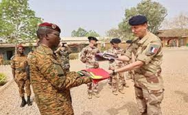 بوركينا فاسو تعلن الانتهاء الرسمي لعمليات القوات الفرنسية على أراضيها