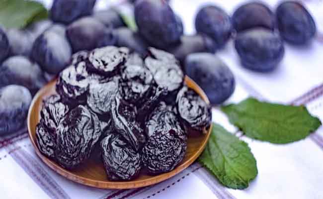 فوائد البرقوق المجفف مذهلة…تناوليه يومياً لصحة أفضل