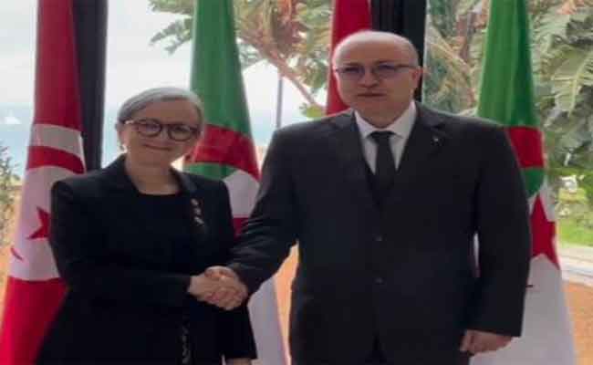 بن عبد الرحمان يتحادث مع رئيسة حكومة تونس