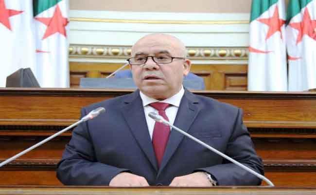 شرفة يؤكد أن مشروع قانون ممارسة الحق النقابي يتضمن أحكاما لتعزيز الأدوار الأساسية للمنظمات النقابية