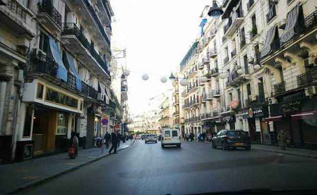 إنجاز أشغال مستعجلة تتسبب في غلق شارع حسيبة بن بوعلي بالعاصمة