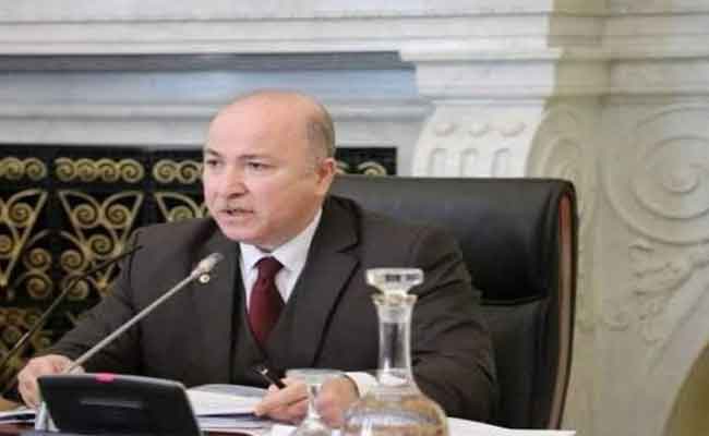 إشراف بن عبد الرحمان على اجتماع تنسيقي مع الولاة