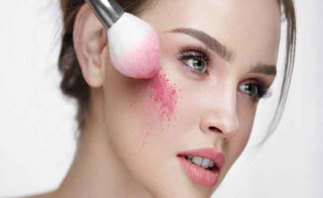 الخدود المتدفقة موضة 2023Rosy Cheeks…