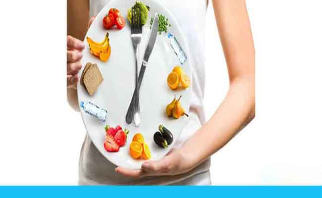 علاج الإمساك: 9 أطعمة يجب تجنبها وأخرى يجب إضافتها