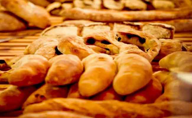 الجزائريون يستهلكون 100 مليون خبزة في رمضان