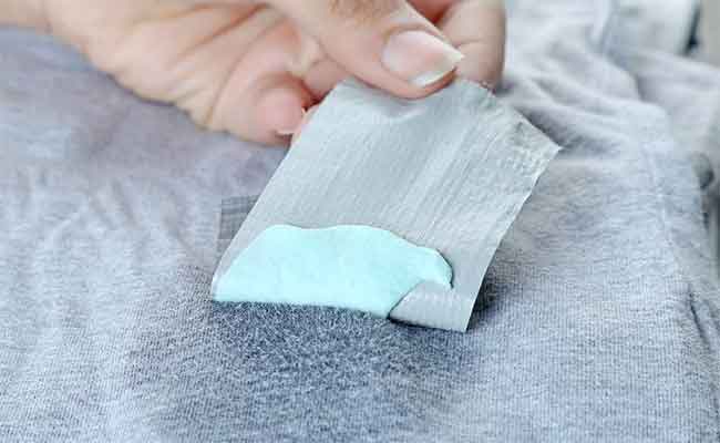 طرق إزالة العلك من العباية مع الحفاظ على أنسجتها وألوانها…