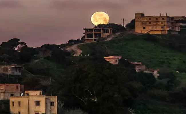 رفع التجميد عن البناء فوق الأراضي المتضررة من فيضانات 2001 بالعاصمة