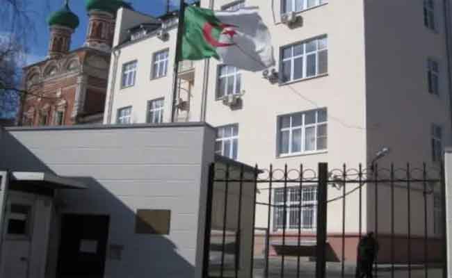 سفارة الجزائر بموسكو تلتقي الإثنين أفراد الجالية الجزائرية