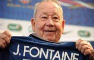 وفاة أسطورة كرة القدم الفرنسي جوست فونتين...