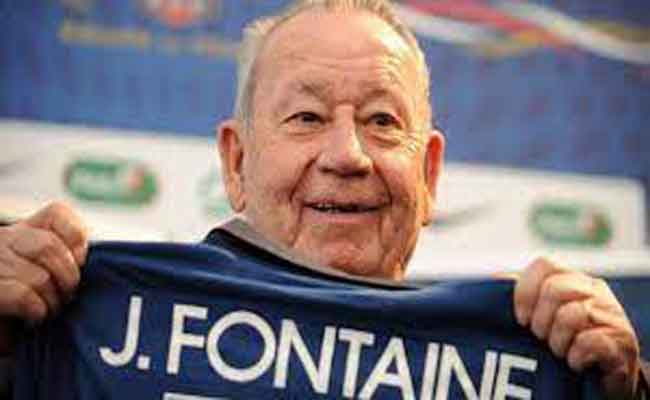 وفاة أسطورة كرة القدم الفرنسي جوست فونتين...