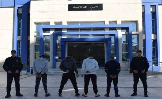 تفكيك شبكة إجرامية تحترف سرقة السيارات بتيبازة