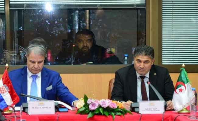 تنصيب مجموعة الصداقة البرلمانية الجزائرية- الكرواتية