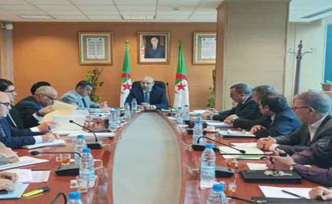 وزير التجارة يصدر جملة من التعليمات تحضيرا لرمضان المبارك