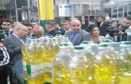 وزير التجارة يؤكد توفر مادة الزيت ورفع حجم إنتاجها
