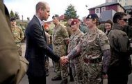الأمير وليام يزور القوات البريطانية سرًا في بولندا