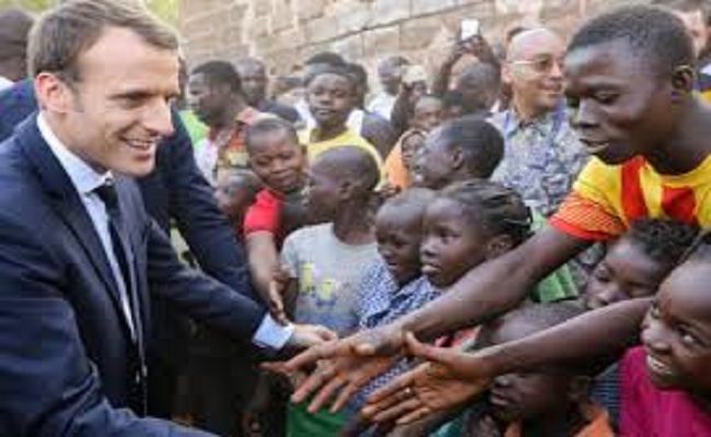 فرنسا ستدير قواعدها في أفريقيا بالاشتراك مع دول القارة
