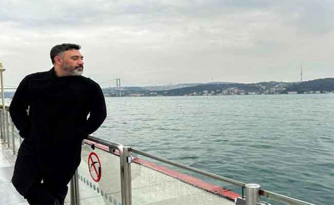 عمرو مصطفى يهدي جمهوره ميني ألبوم” مالوش زي” بمناسبة عيد الفطر…