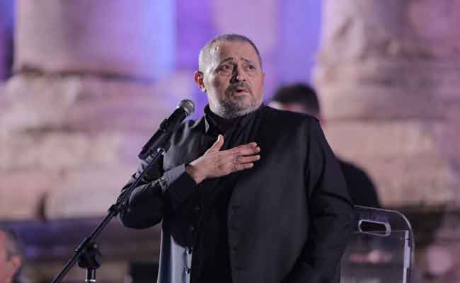 هدية خاصة ومميزة من سلطان الطرب الى ليونيل ميسي…