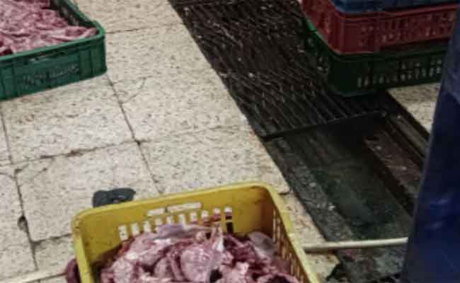 حجز 170 كيلوغراما من اللحوم الفاسدة وتوقيف شخصين بالعاصمة