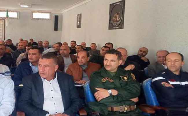 إشراف والي غليزان على تنصيب لجان المدن