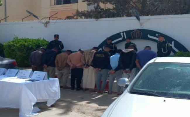 الإطاحة بشبكة إجرامية تحترف سرقة السيارات بالجلفة