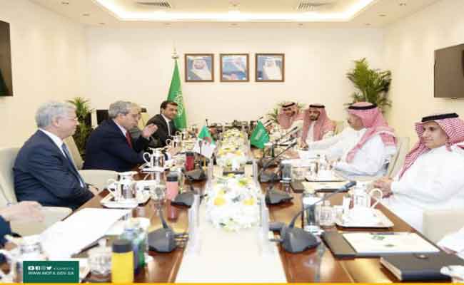 انعقاد الاجتماع الأول للجنة التشاور السياسي بين الجزائر والسعودية