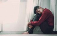 كيفية التعامل مع مريض الاكتئاب...عبارات يمكن توجيهها إليه