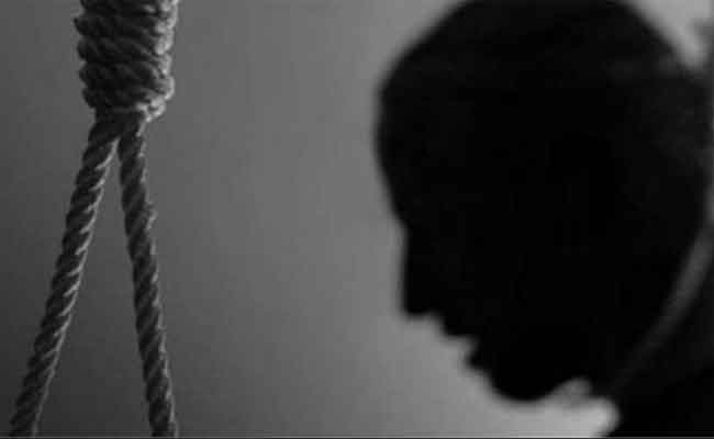 ستيني ينهي حياته شنقا بسكيكدة