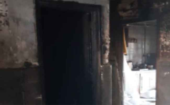 إصابة 4 أشخاص من عائلة واحدة بحروق في حريق شقة بالعلمة بسطيف