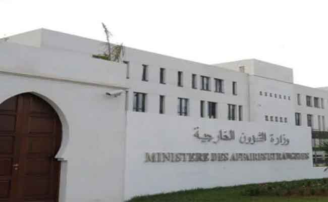 الخارجية تصدر بيانا يخص أفراد الجالية بالسودان