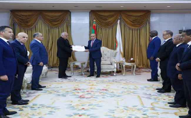عطاف يسلم رسالة خطية من الرئيس تبون إلى الرئيس الموريتاني