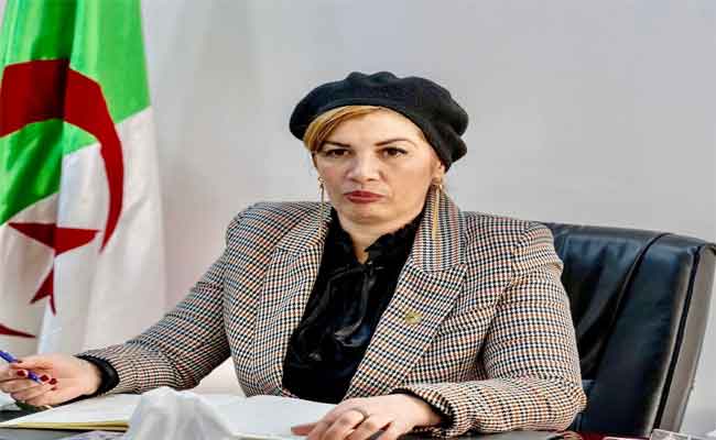 صورية مولوجي تترأس حفل توزيع الجوائز على المتوجين بجائزة “أشبال الثقافة” في نسختها الأولى…