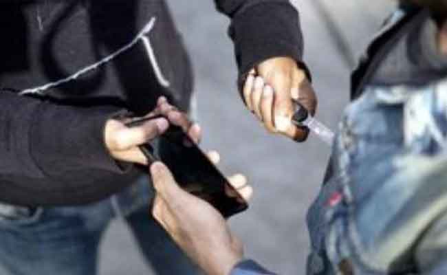 تفكيك عصابة إجرامية تعتدي على المواطنين بالعاصمة