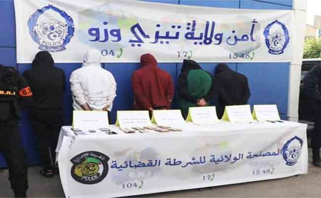 تفكيك عصابة إجرامية تحترف السطو على محلات بيع المجوهرات بتيزي وزو