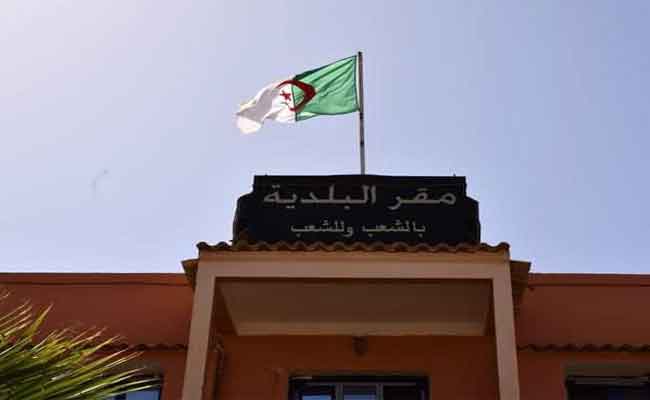 تحذير والي النعامة لرؤساء البلديات من التلاعب بالمال العام