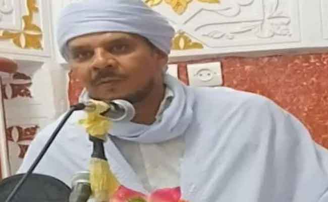 الإمام المطعون بمغنية في ذمة الله