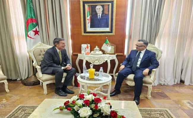 وزير التعليم العالي يستقبل سفير ومفوض للاتحاد السويسري