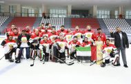 المنتخب الإماراتي يتوج بطلا لكأس العالم لهوكي الجليد 