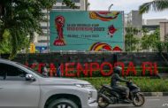 الفيفا يُجمد مخصصات مالية لإندونيسيا بعد تجريدها من تنظيم كأس العالم للشباب...