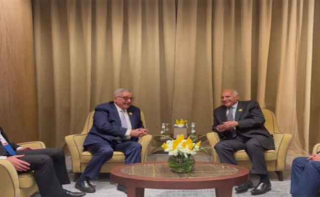 عطاف يتحادث مع نظيره اللبناني