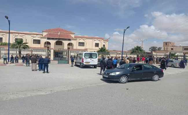 احتجاج المستفيدين من التجزئات الاجتماعية بالبيرين بالجلفة