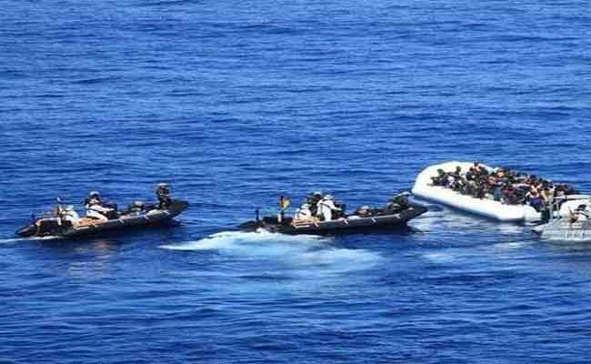 الإطاحة بشبكة إجرامية تحترف تنظيم الهجرة السرية بوهران