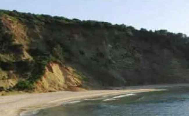 انهيار رملي يخلف قتيلان بالطارف 