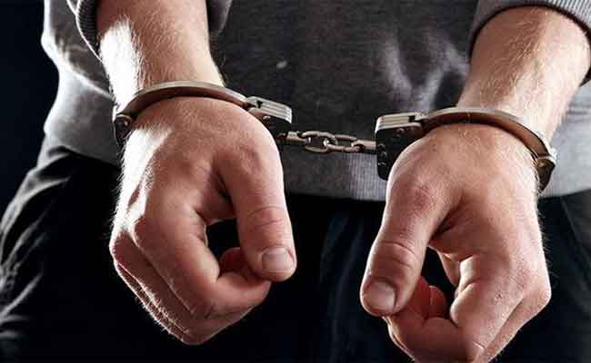 تفكيك شبكة إجرامية تحترف تهريب محركات السيارات بڨالمة