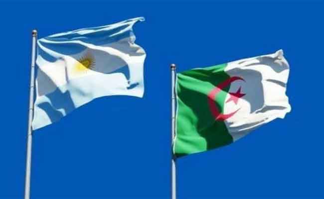 وفد أرجنتيني يضم أكثر من 40 عضوا في زيارة عمل للجزائر