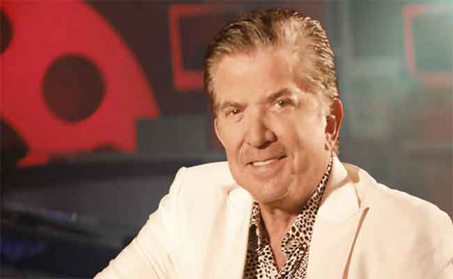 وليد توفيق يعود ب”ياريتني” وهذه الحسناء شريكته في الكليب…