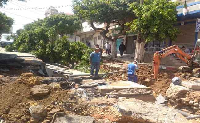 تكفل وزارة الأشغال العمومية بكل الطرق التي تضررت من الفيضانات 